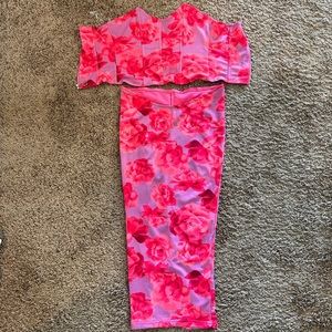 Fashion Nova two piece flower set